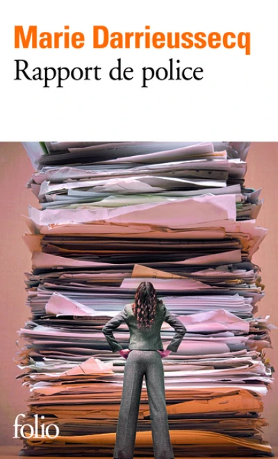 Rapport de police : Accusations de plagiat et autres modes de surveillance de la fiction